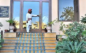 Hotel Glitz